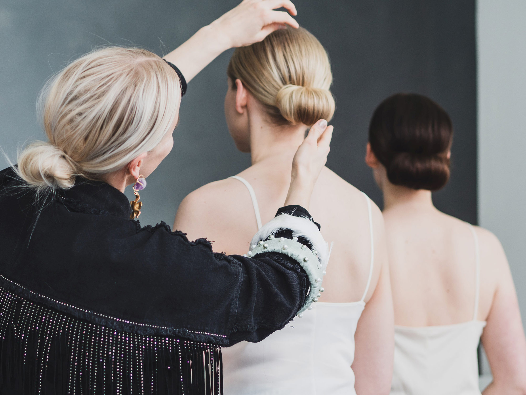 Fragrance-free wedding hairstyles are a positive surprise